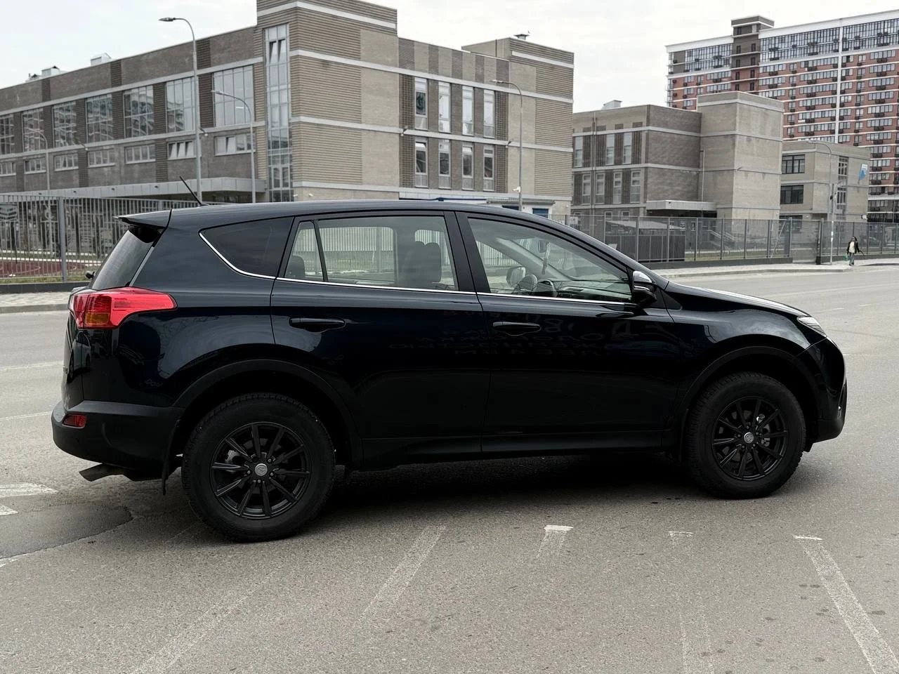 Toyota rav4 - миниатюра 13
