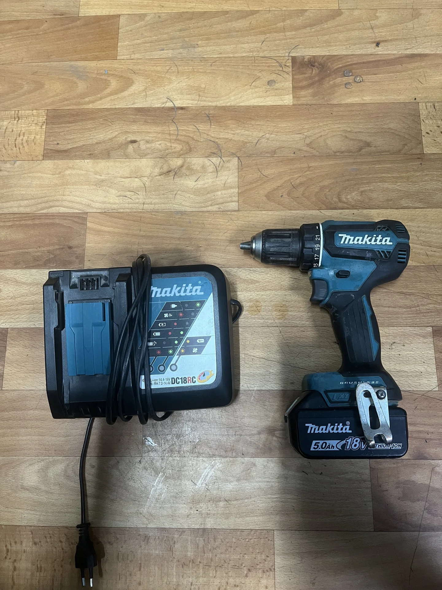 Шуруповерт Makita DDF 485 - изображение 1
