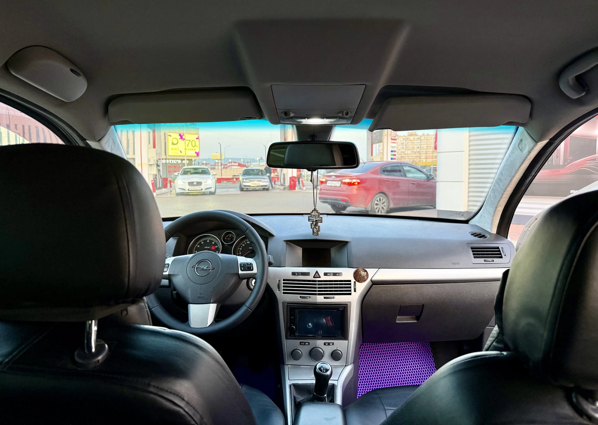Opel Astra 1.6 MKПП 2011 - миниатюра 13