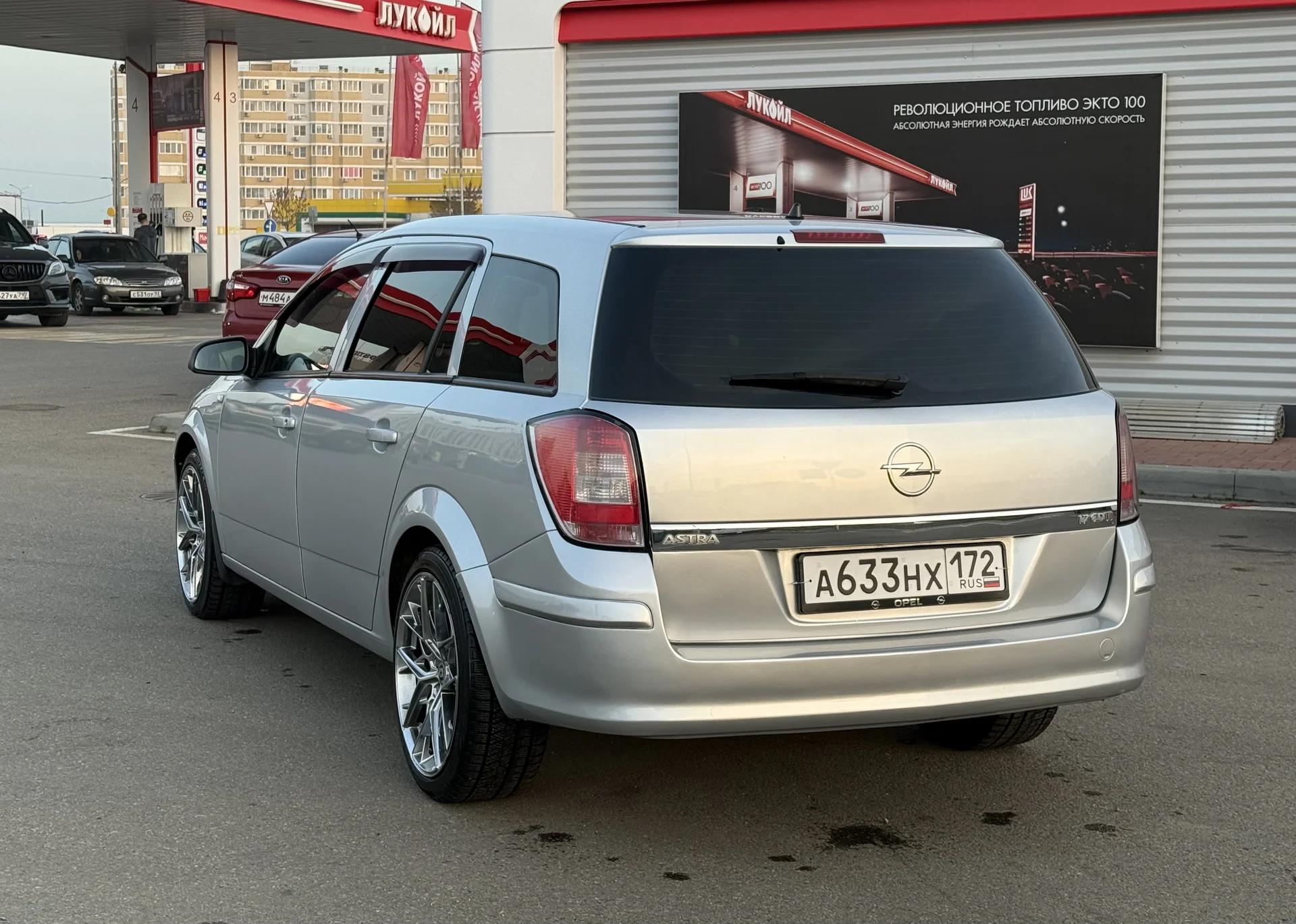Opel Astra 1.6 MKПП 2011 - миниатюра 20