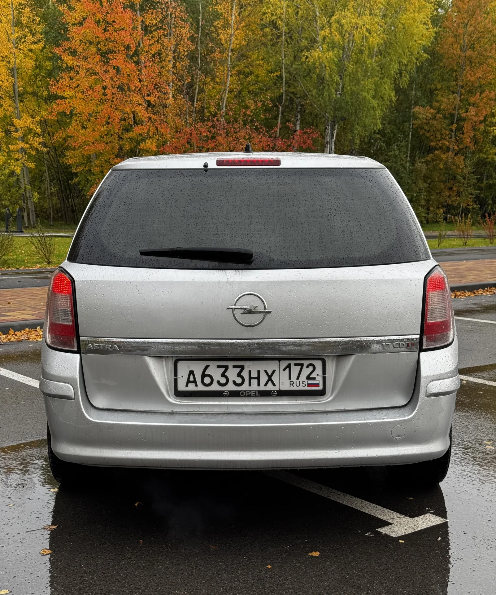 Opel Astra 1.6 MKПП 2011 - миниатюра 25