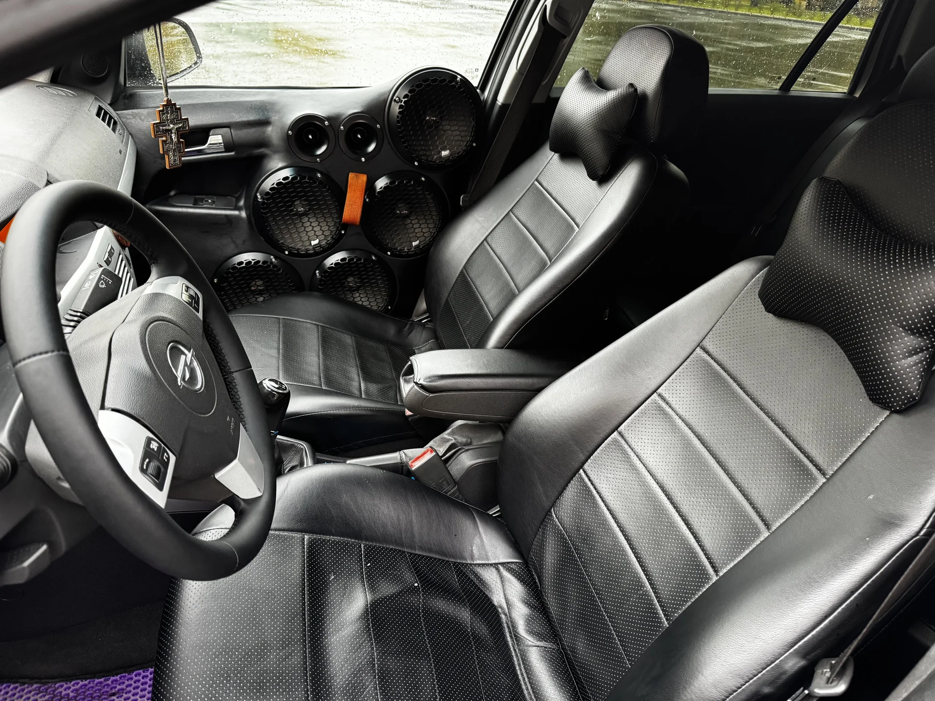 Opel Astra 1.6 MKПП 2011 - миниатюра 34