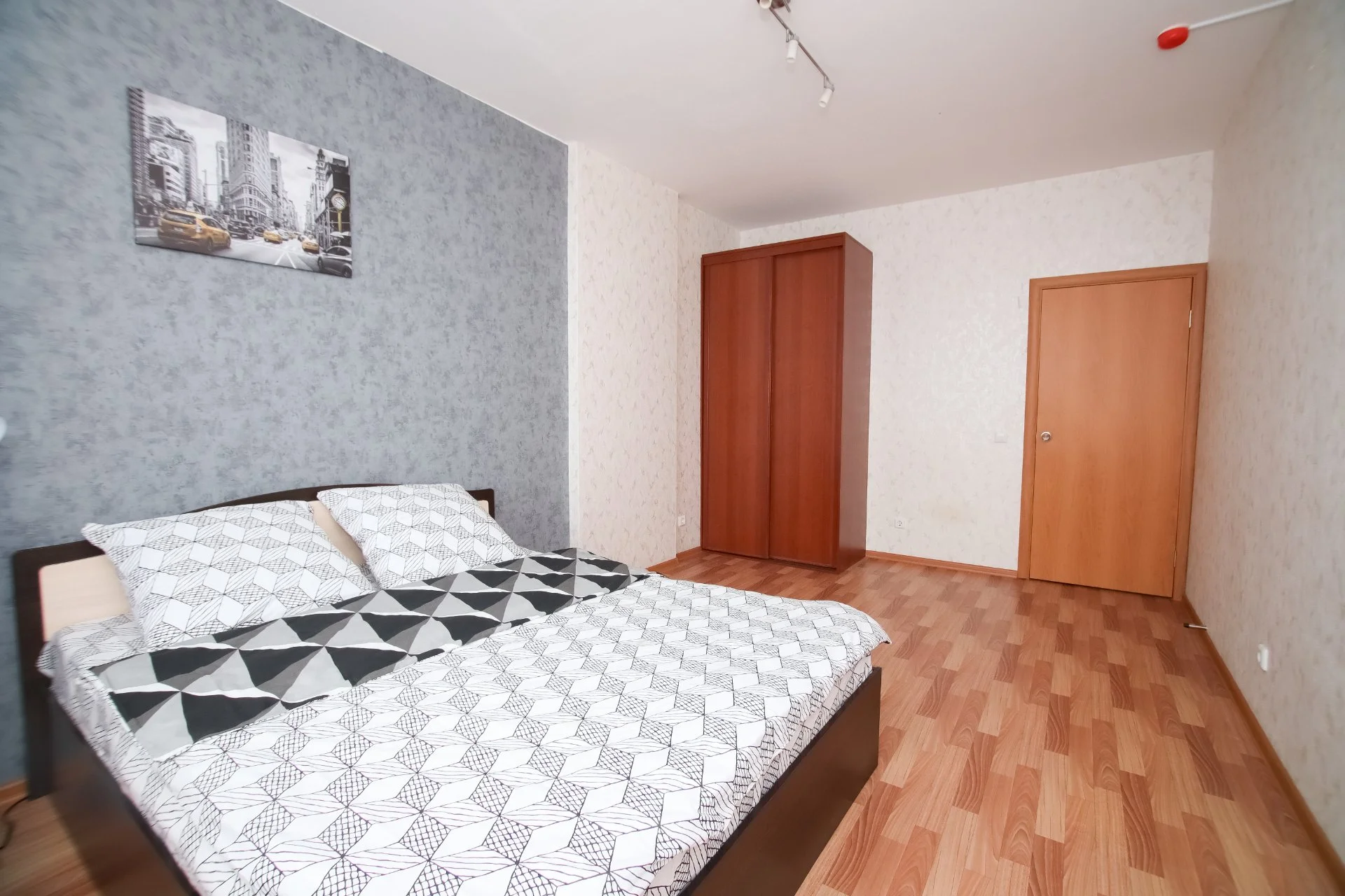 1-к. квартира, 47 м², 2 кровати - миниатюра 2