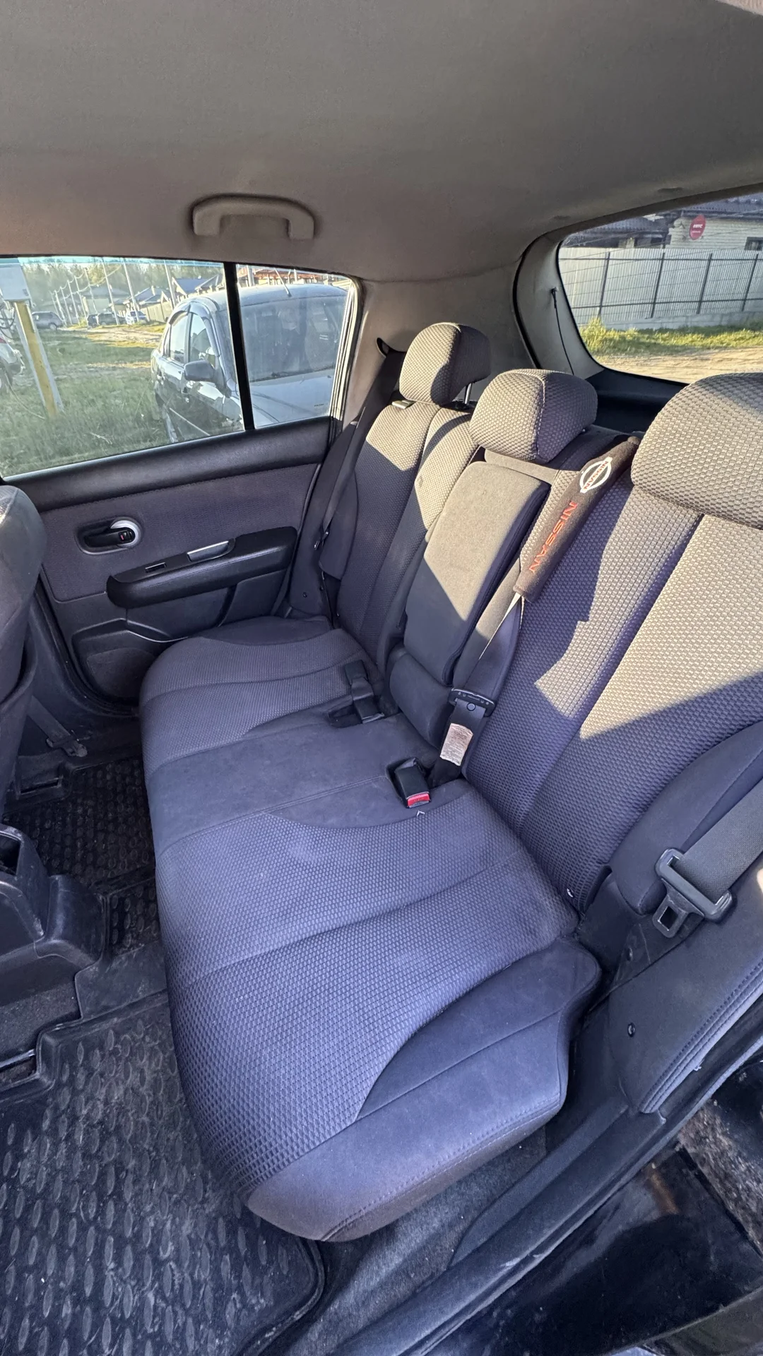 Nissan Tiida - миниатюра 10