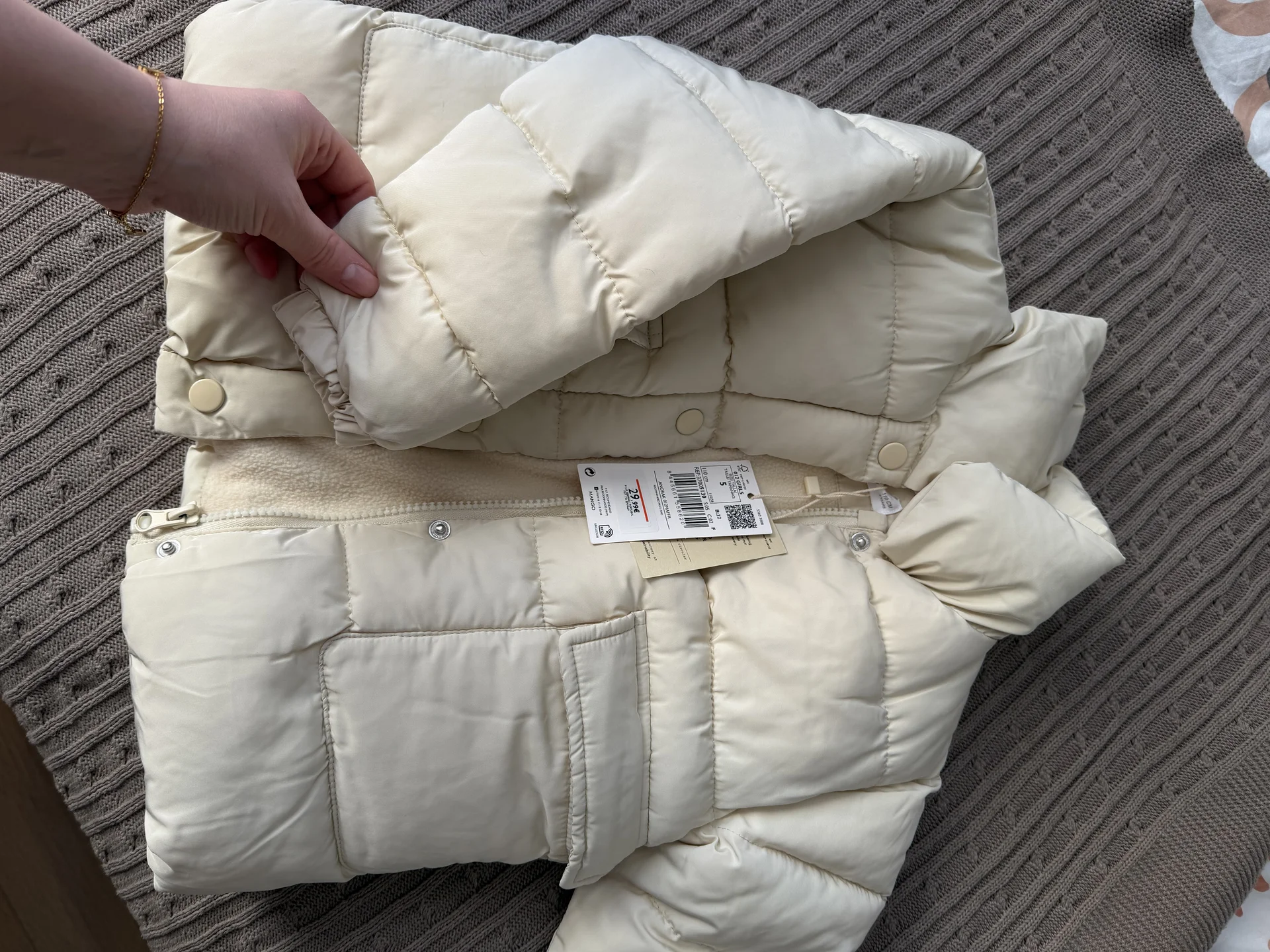 Куртка 110 для девочки - миниатюра 3