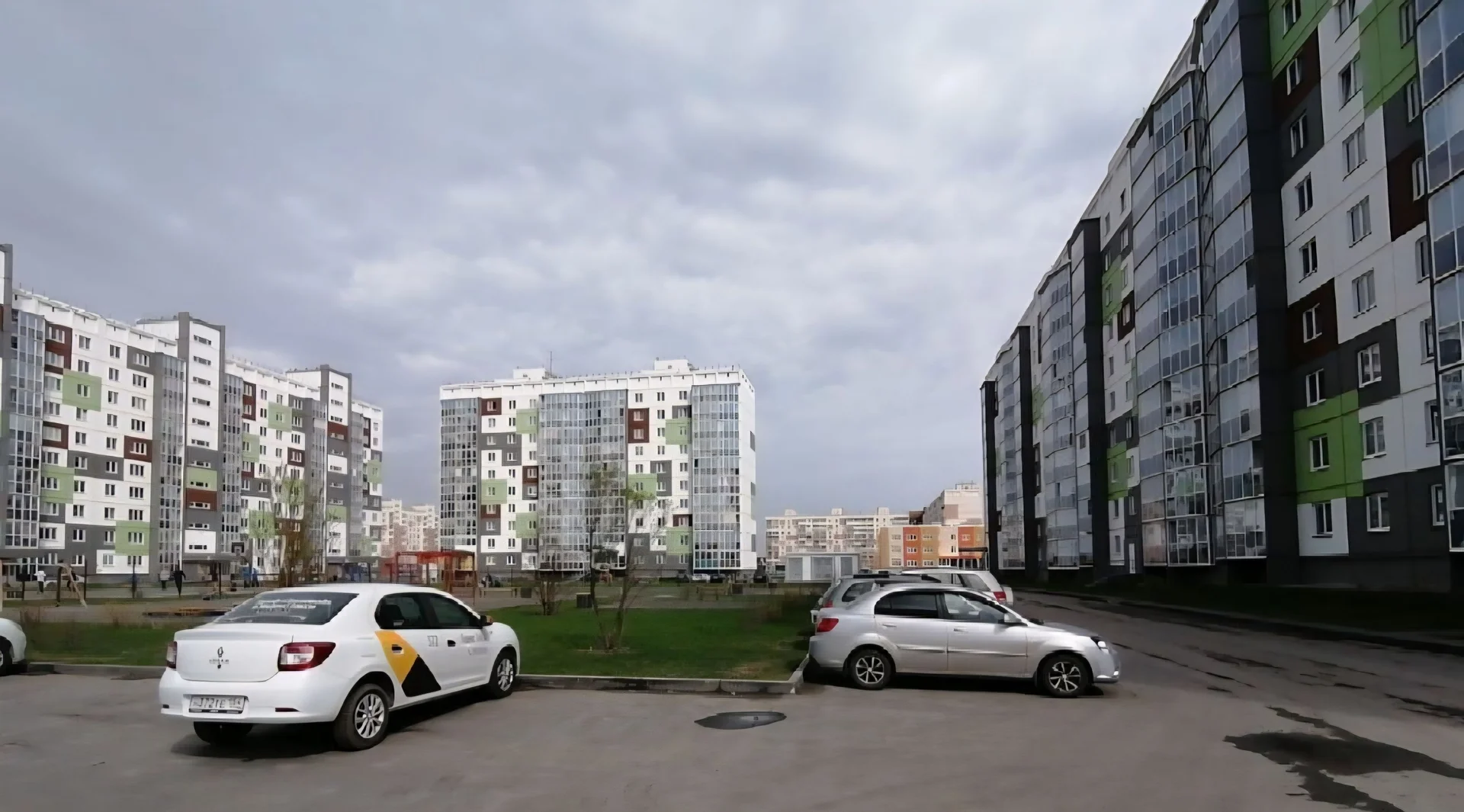 Однокомнатная квартира Титова 254 на 5 из 10 этаже