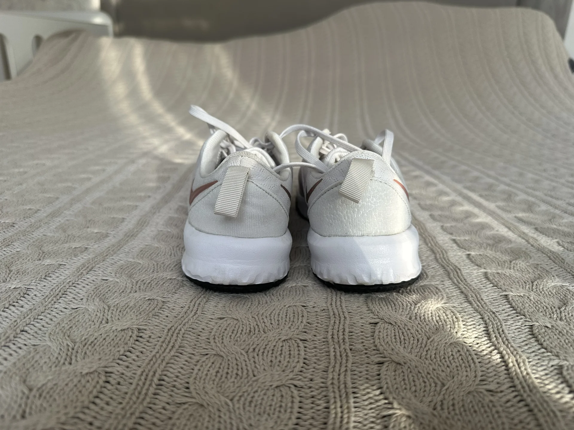 Кроссовки женские Nike 36 размер - миниатюра 3