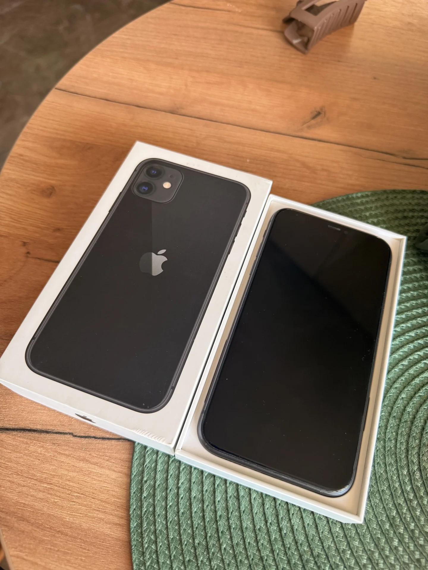 iPhone 11 - изображение 1