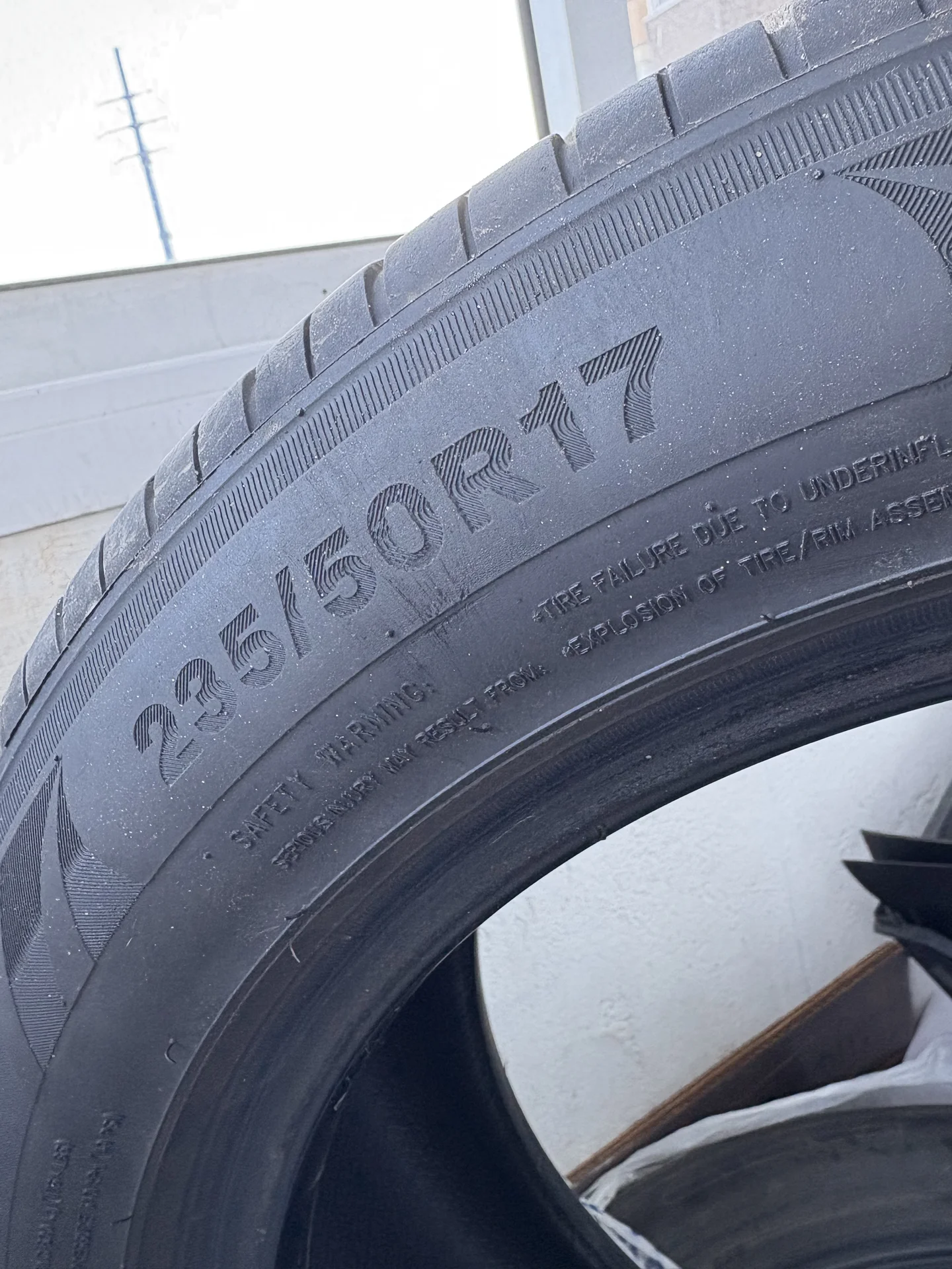 Летняя резина 235/50 R17 - миниатюра 2