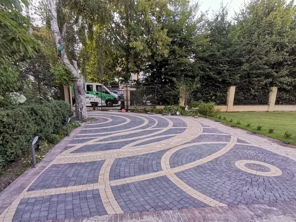 Укладка тротуарной плитки под ключ с гарантией - миниатюра 7