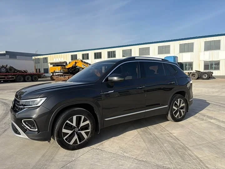 Volkswagen Tayron 2023 - изображение 1