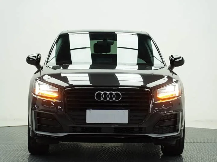 Audi Q2L 2022 - миниатюра 2