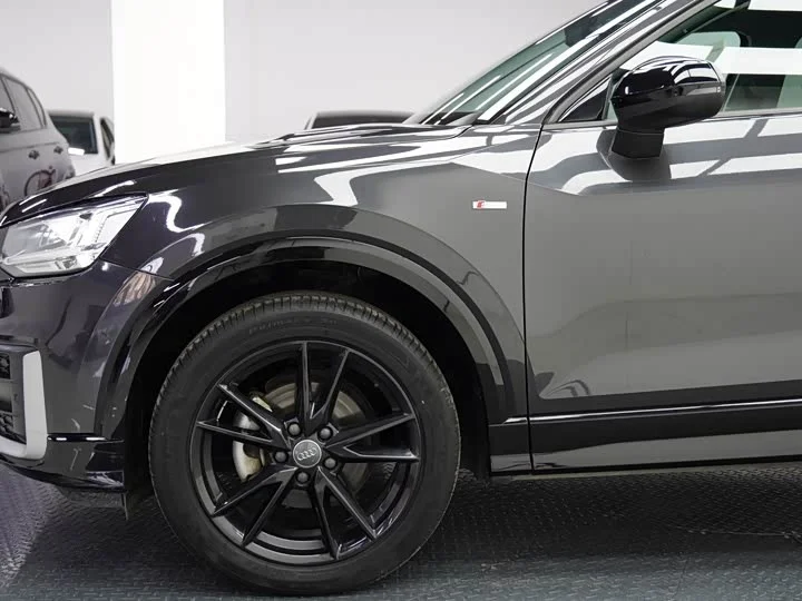 Audi Q2L 2022 - миниатюра 7