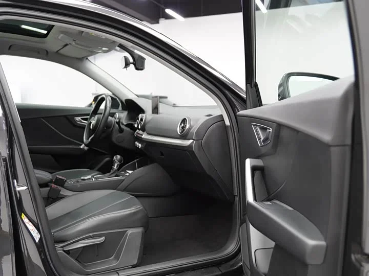 Audi Q2L 2022 - миниатюра 17