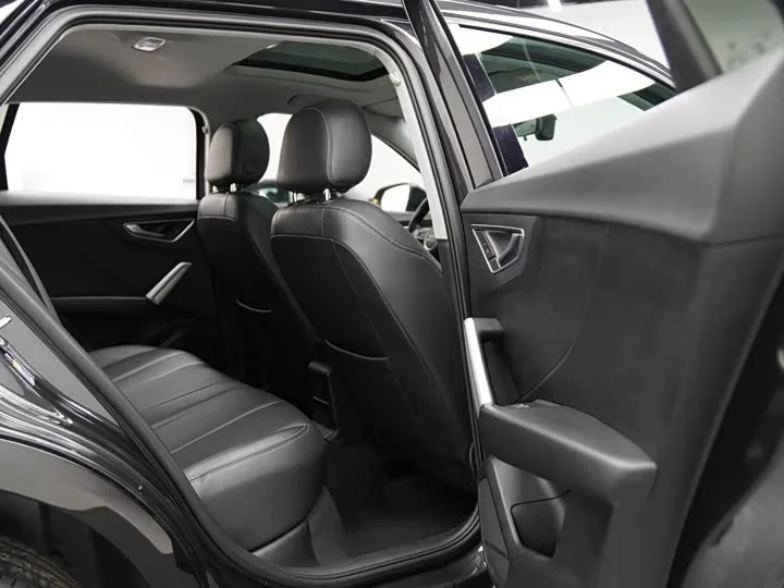 Audi Q2L 2022 - миниатюра 19