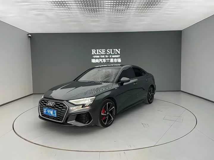 Audi A3 2023 - изображение 1