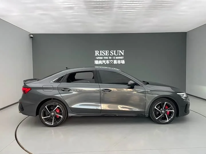 Audi A3 2023 - миниатюра 4