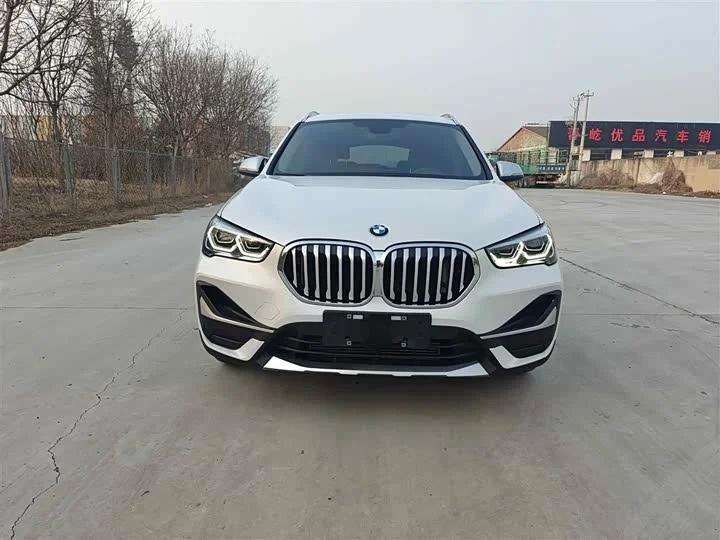 BMW X1 2022 - миниатюра 2