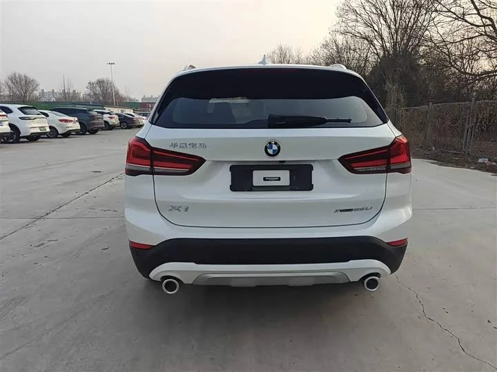 BMW X1 2022 - миниатюра 6