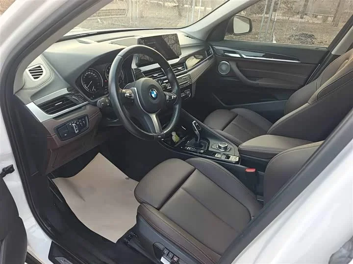 BMW X1 2022 - миниатюра 9