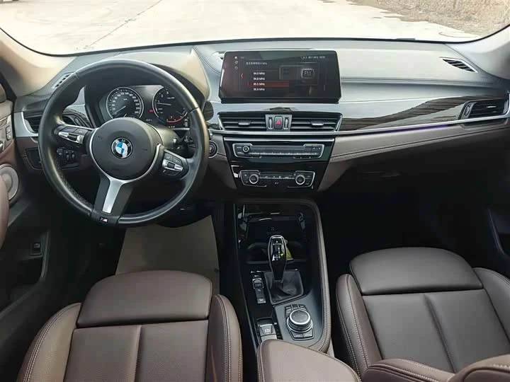 BMW X1 2022 - миниатюра 10