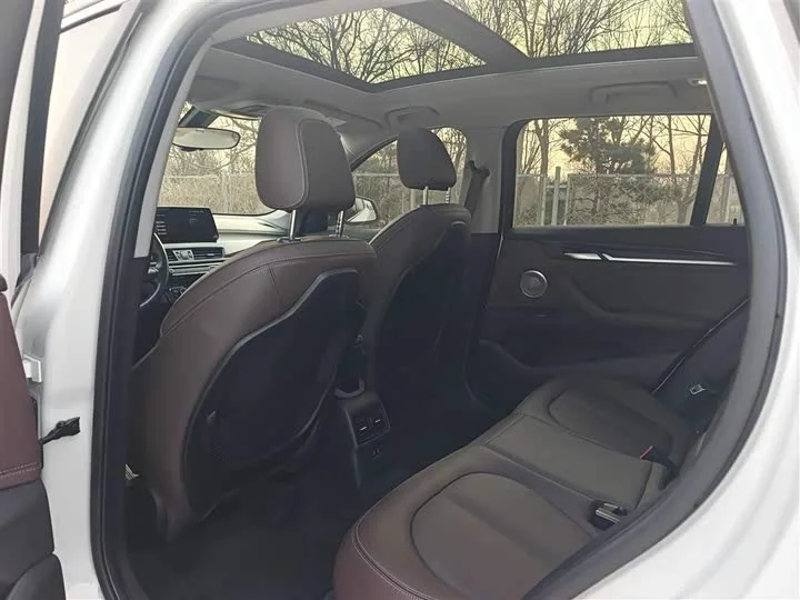 BMW X1 2022 - миниатюра 12
