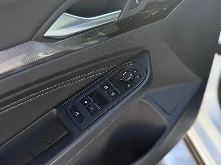 Volkswagen Golf 2023 - миниатюра 13