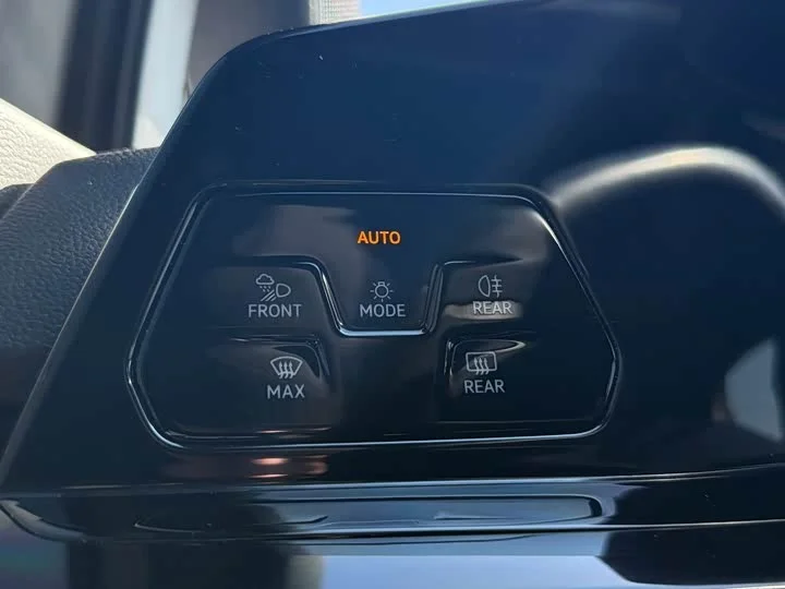 Volkswagen Golf 2023 - миниатюра 16
