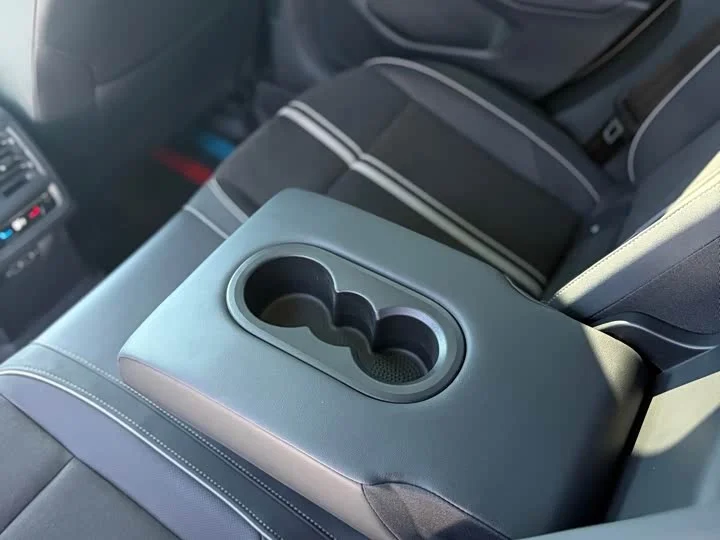 Volkswagen Golf 2023 - миниатюра 27
