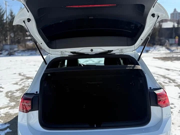 Volkswagen Golf 2023 - миниатюра 28