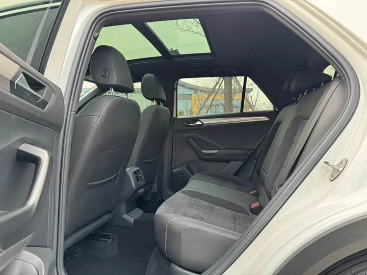 Volkswagen T-Roc 2022 - миниатюра 19