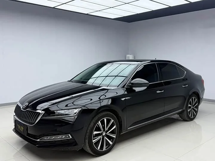 Skoda Superb 2024 - изображение 1
