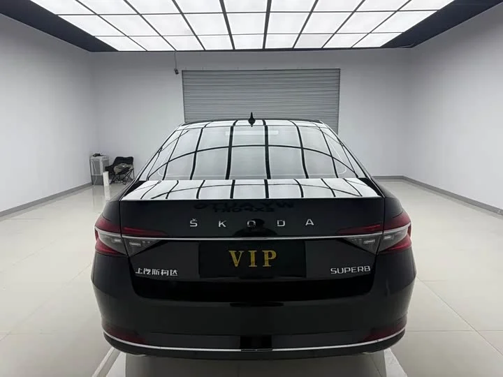 Skoda Superb 2024 - миниатюра 5