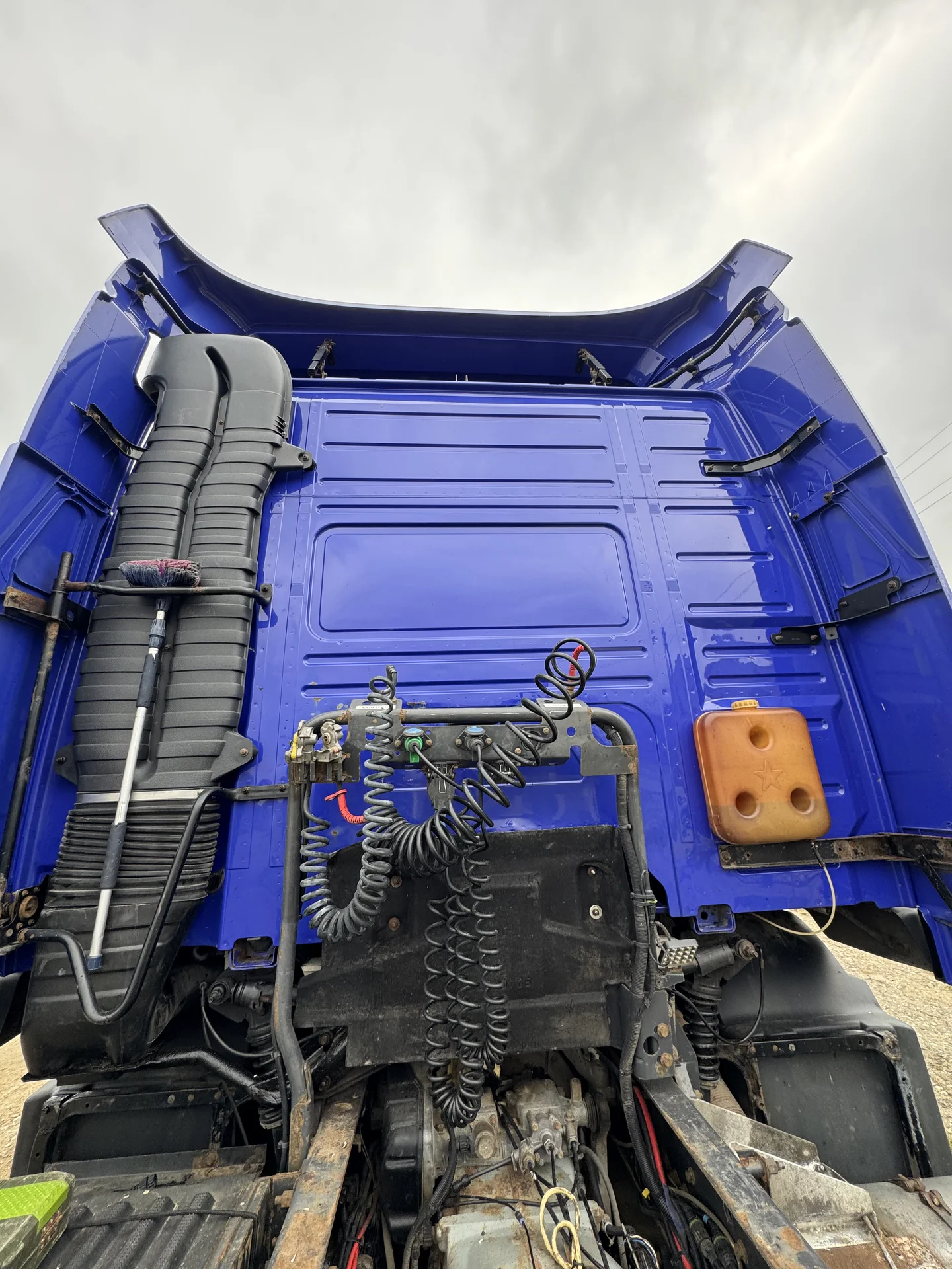 Volvo FM 13 с полуприцепом Krone SD24 - миниатюра 5