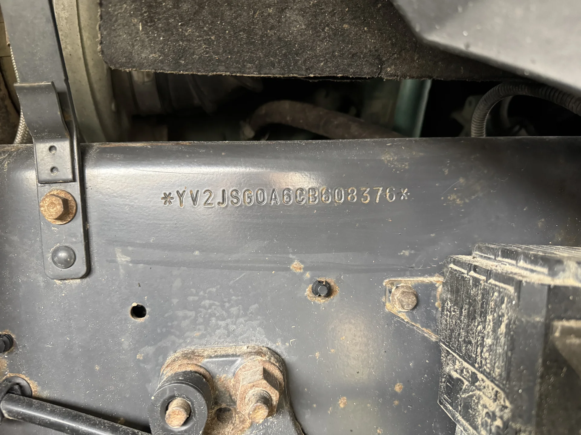 Volvo FM 13 с полуприцепом Krone SD24 - миниатюра 6