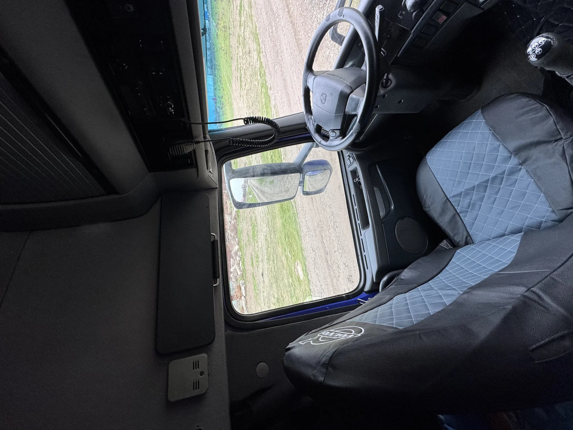 Volvo FM 13 с полуприцепом Krone SD24 - миниатюра 14