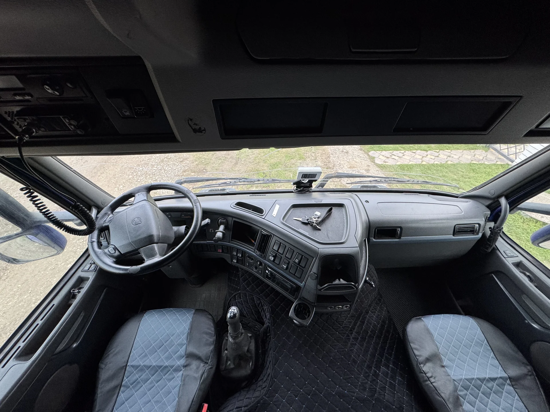 Volvo FM 13 с полуприцепом Krone SD24 - миниатюра 17