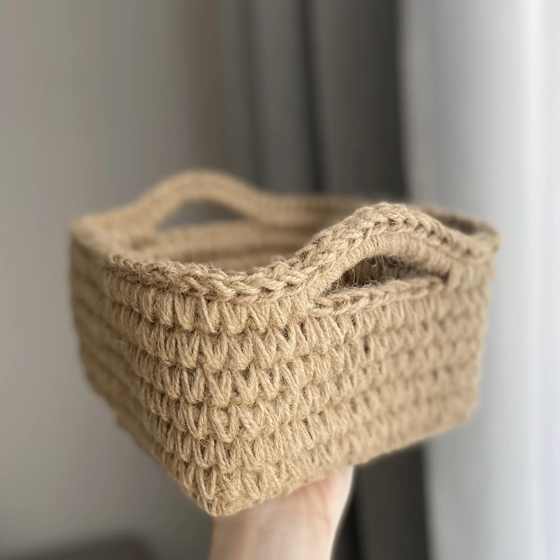 Корзина из джута - изображение 1