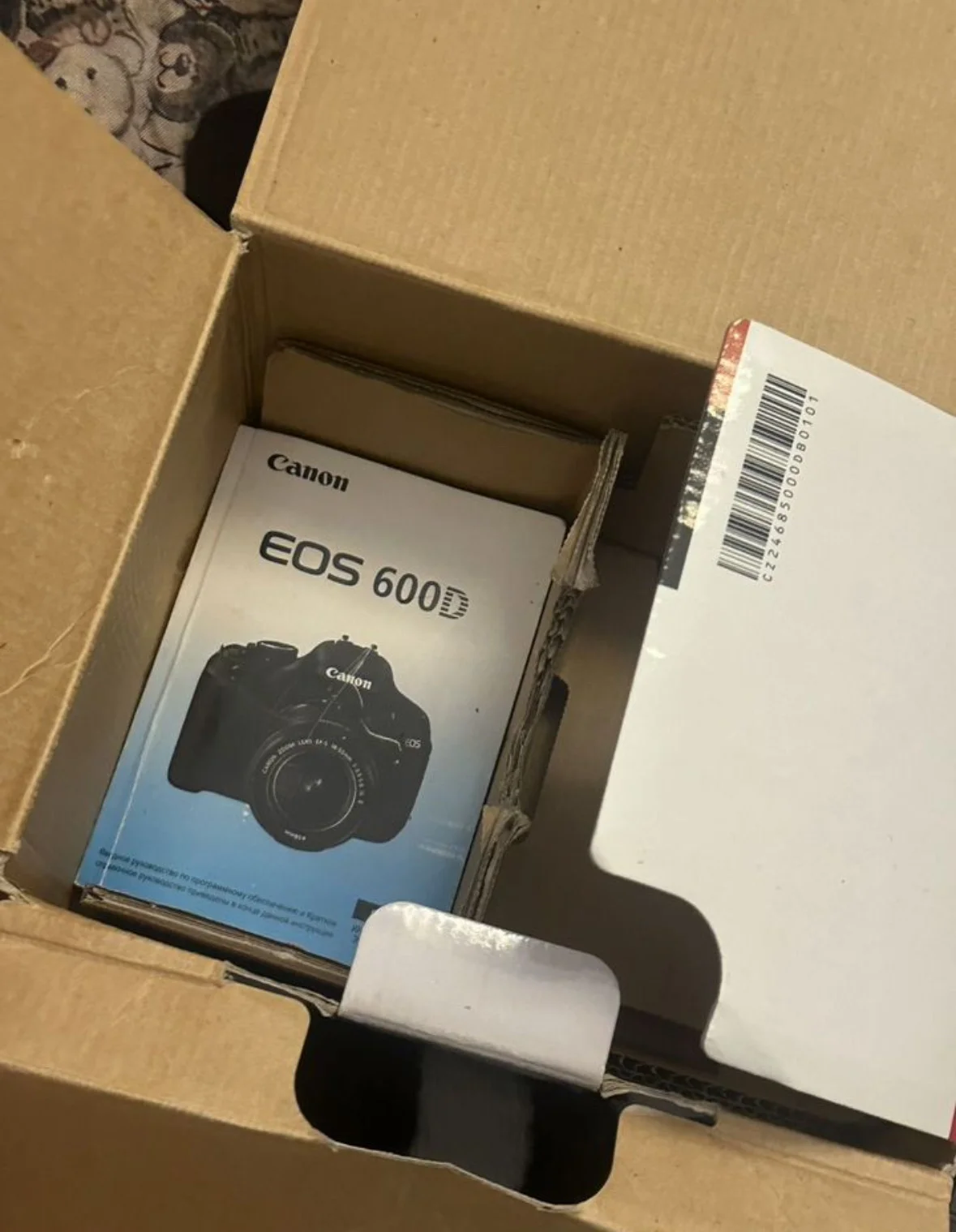 Canon 600D фотоаппарат с объективом - миниатюра 8