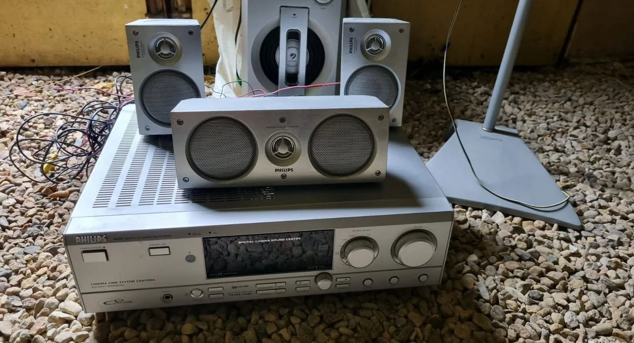 Домашний кинотеатр philips 5.1 - миниатюра 2