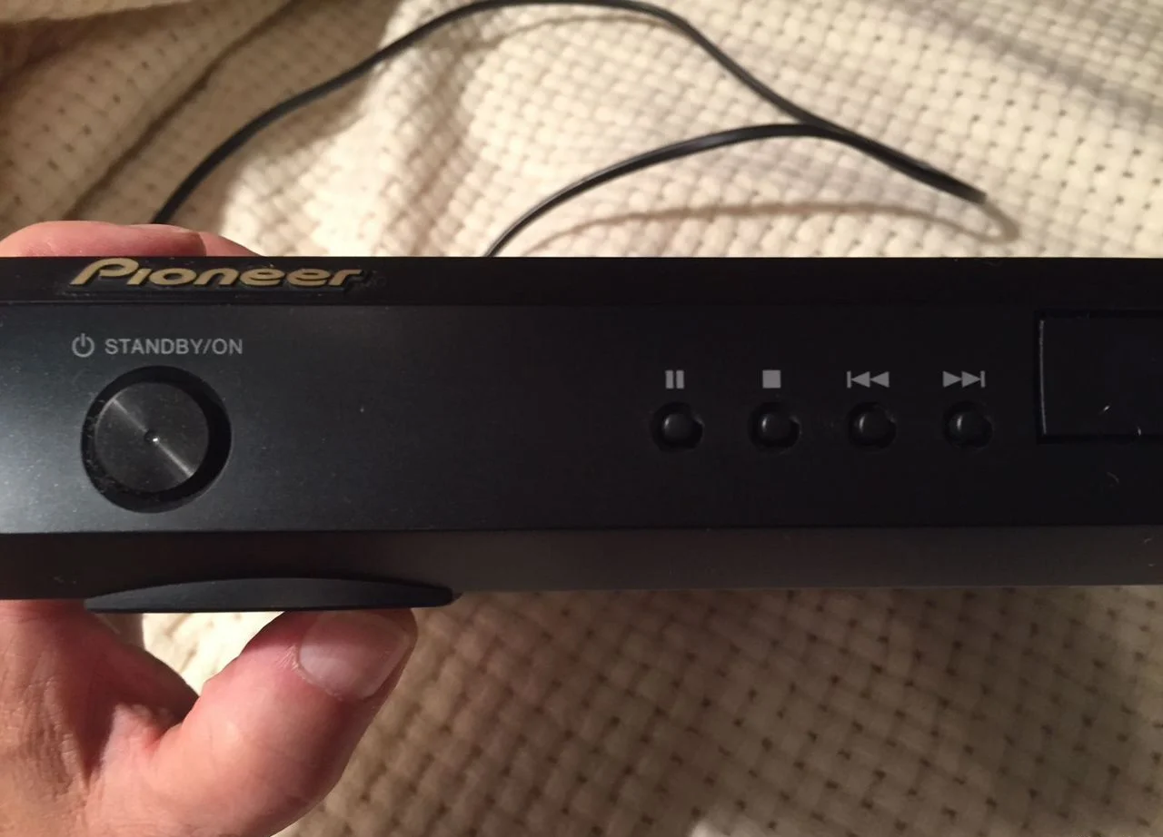Dvd плеер Pioneer DV-585-A-k - миниатюра 3