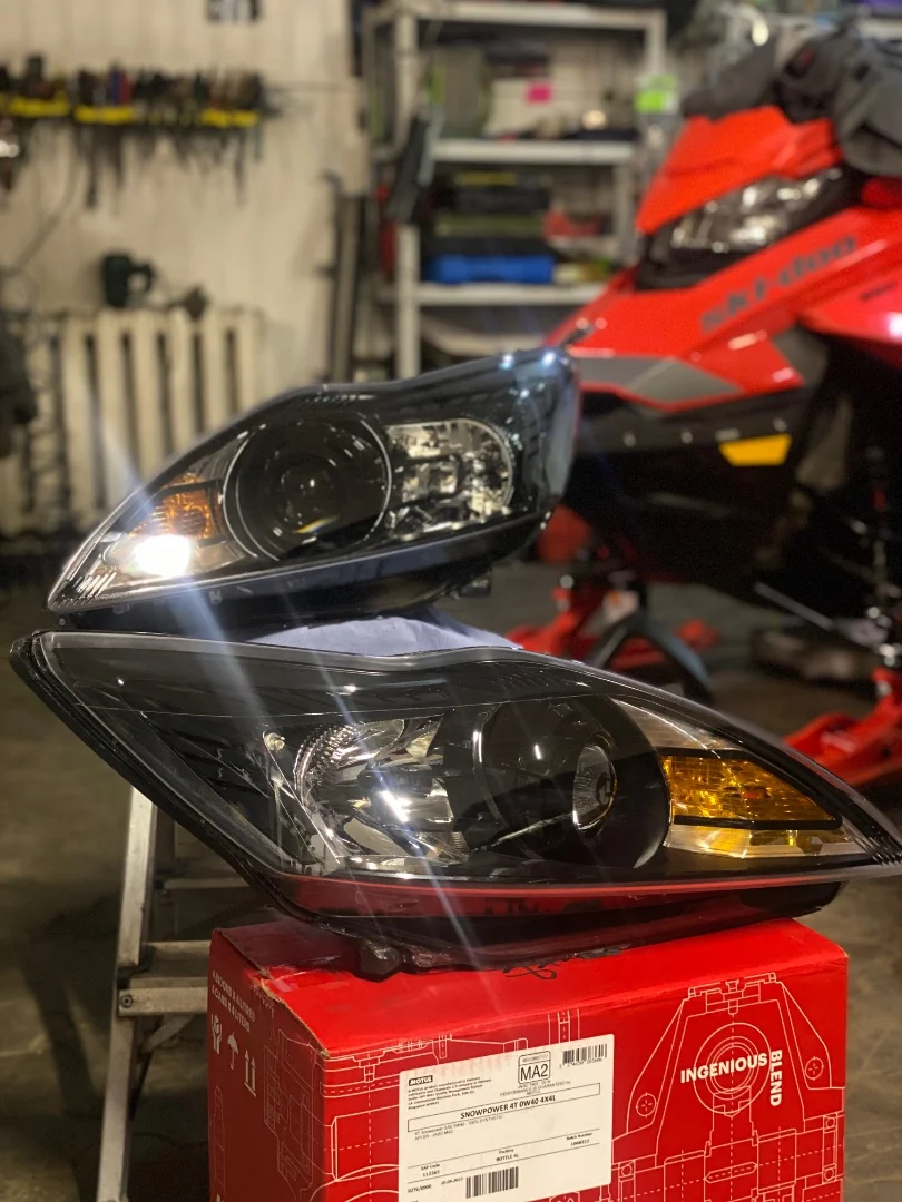 Фары bi led на Ford Focus 2 рестайлинг