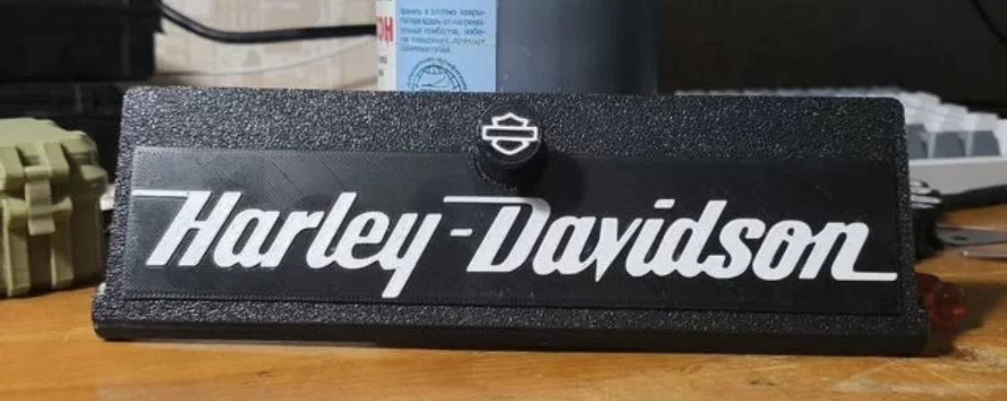 Рамка 1 din магнитолы на Harley Davidson - миниатюра 2