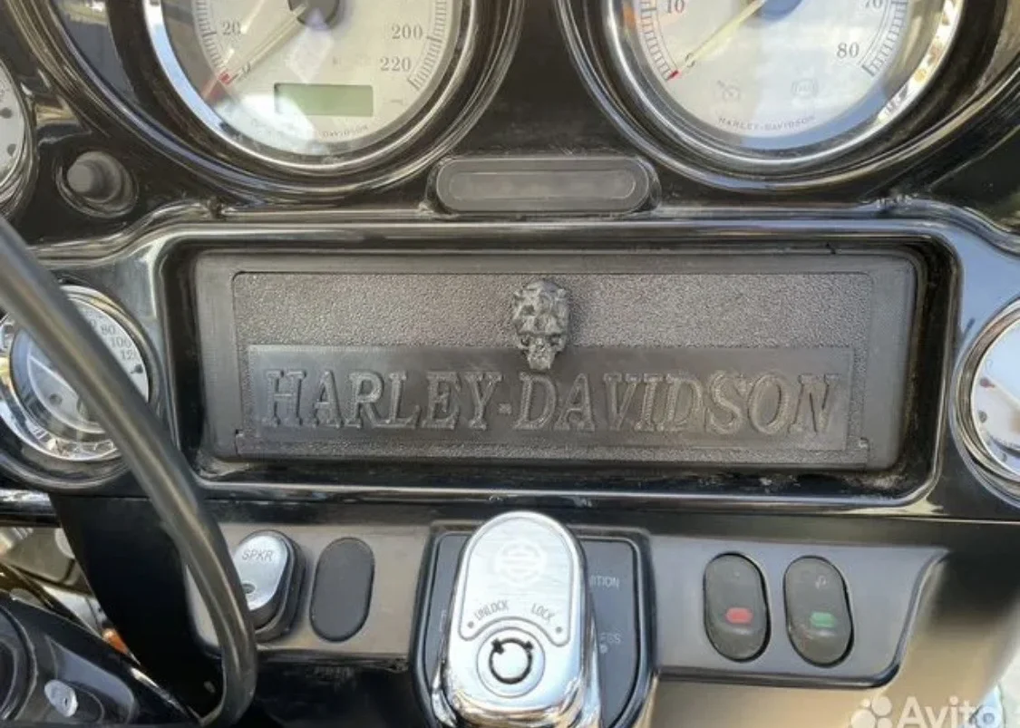 Рамка 1 din магнитолы на Harley Davidson - миниатюра 3