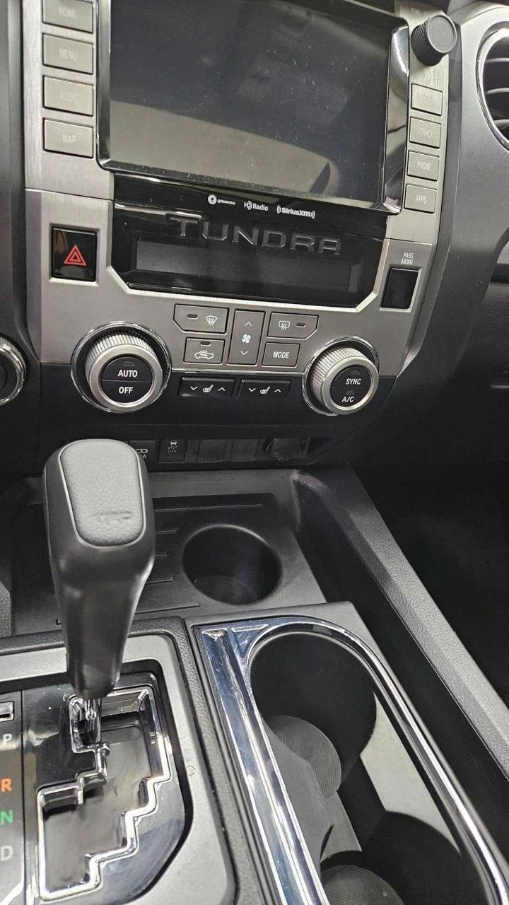 TOYOTA TUNDRA - миниатюра 15
