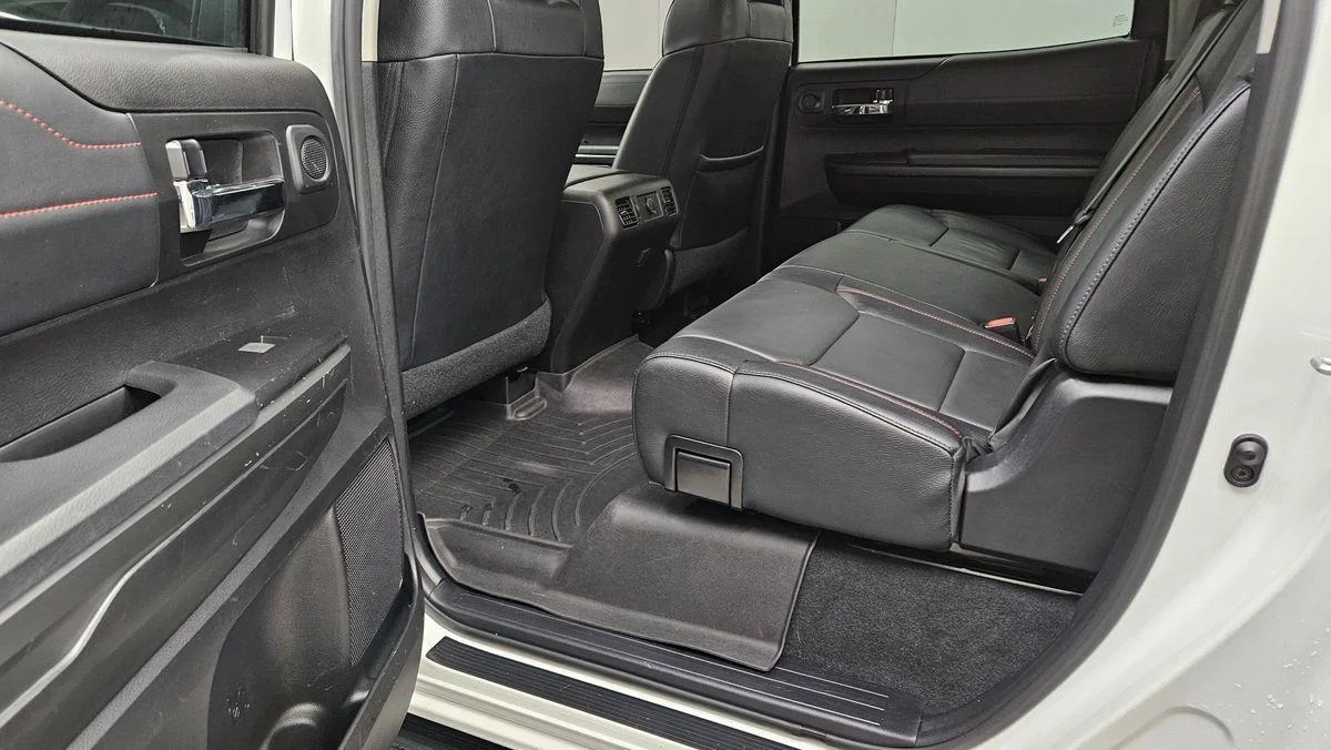 TOYOTA TUNDRA - миниатюра 16