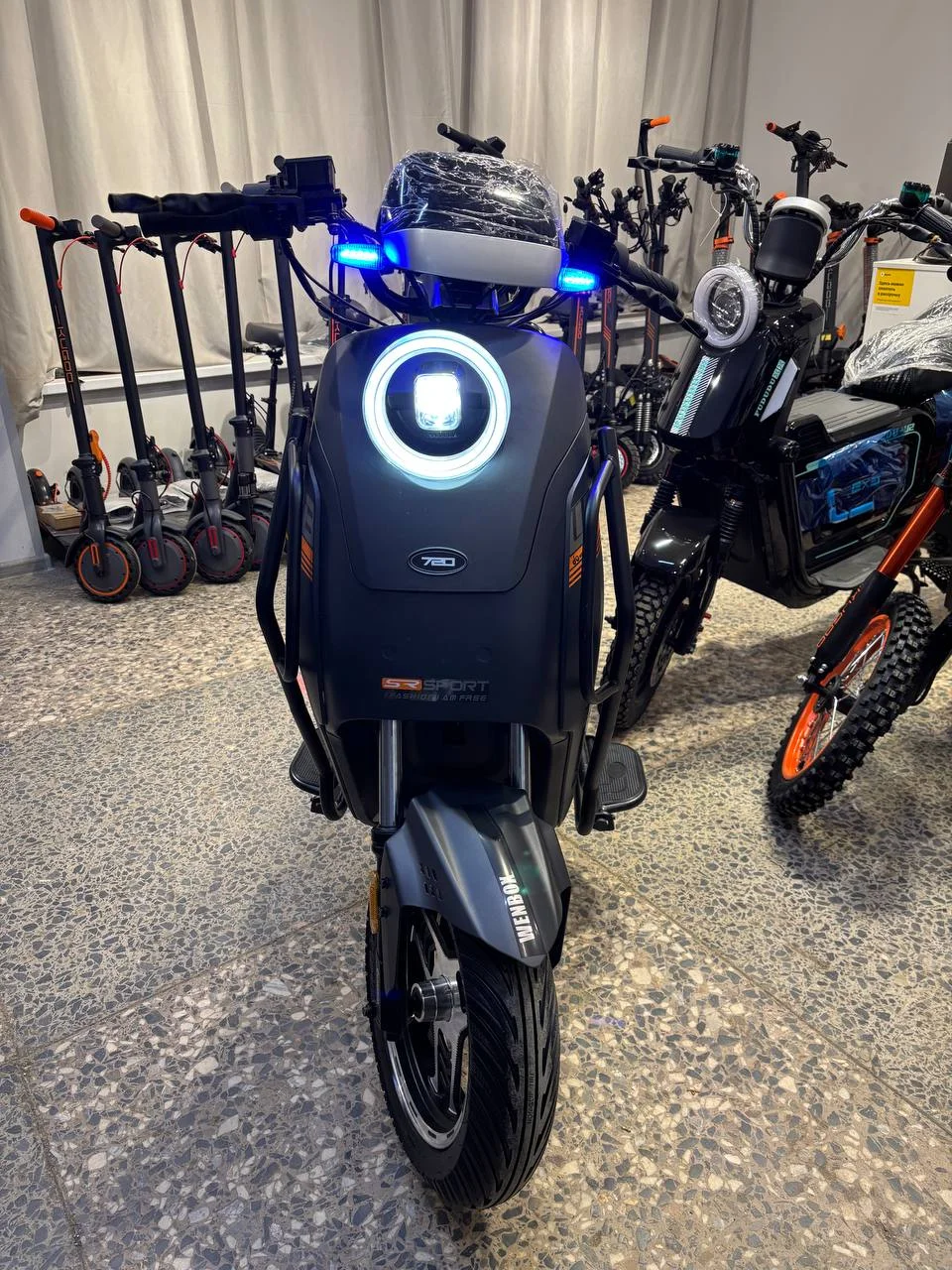 Электроскутер Wenbox U7 1500W 60V/45Ah - миниатюра 5