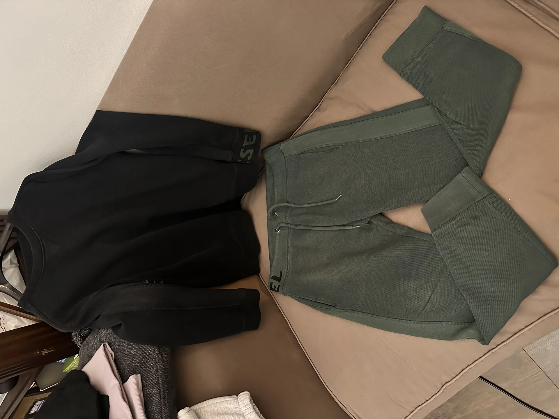 Спортивный костюм Diesel - изображение 1