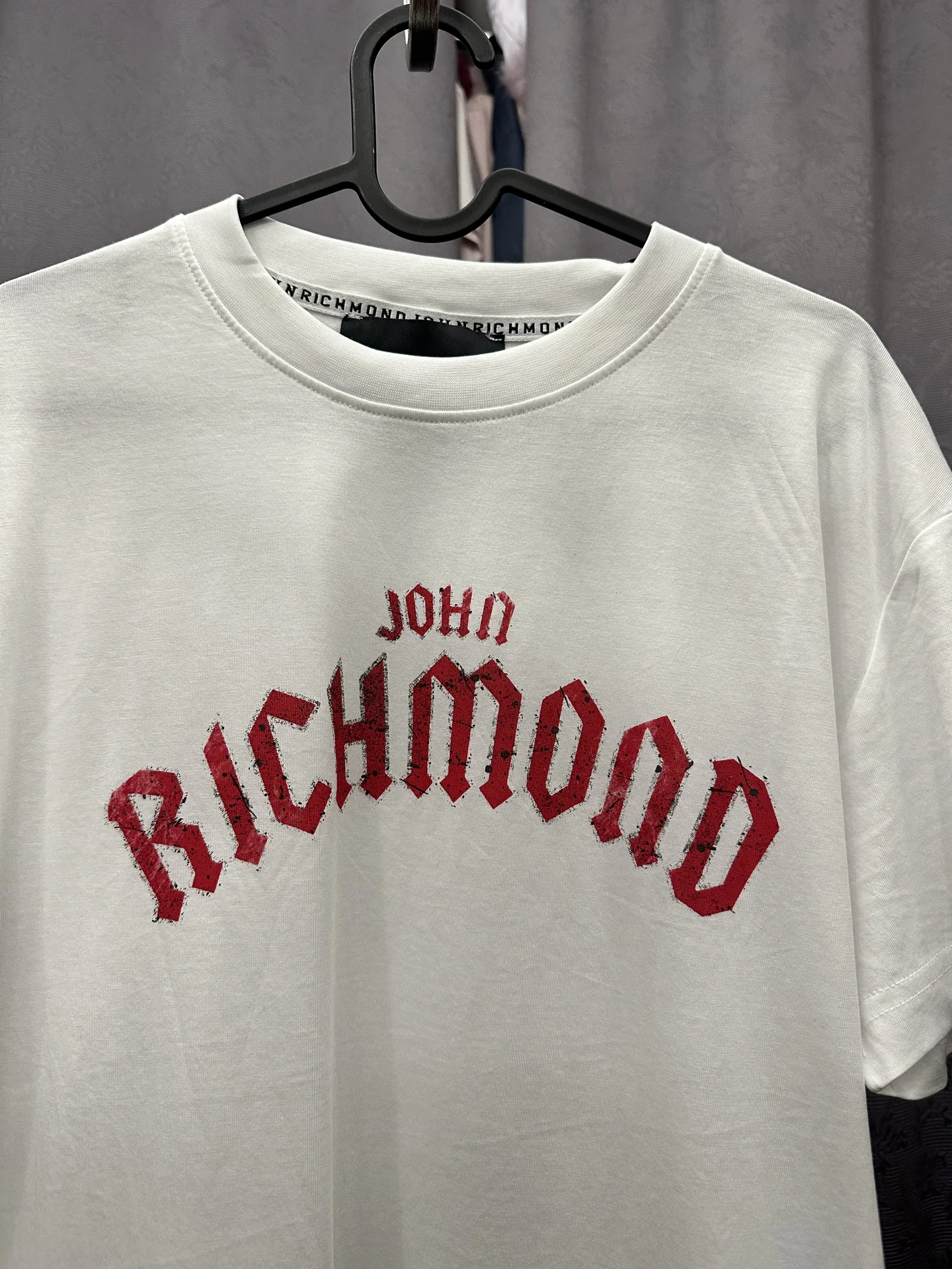 футболка jon richmond - миниатюра 2