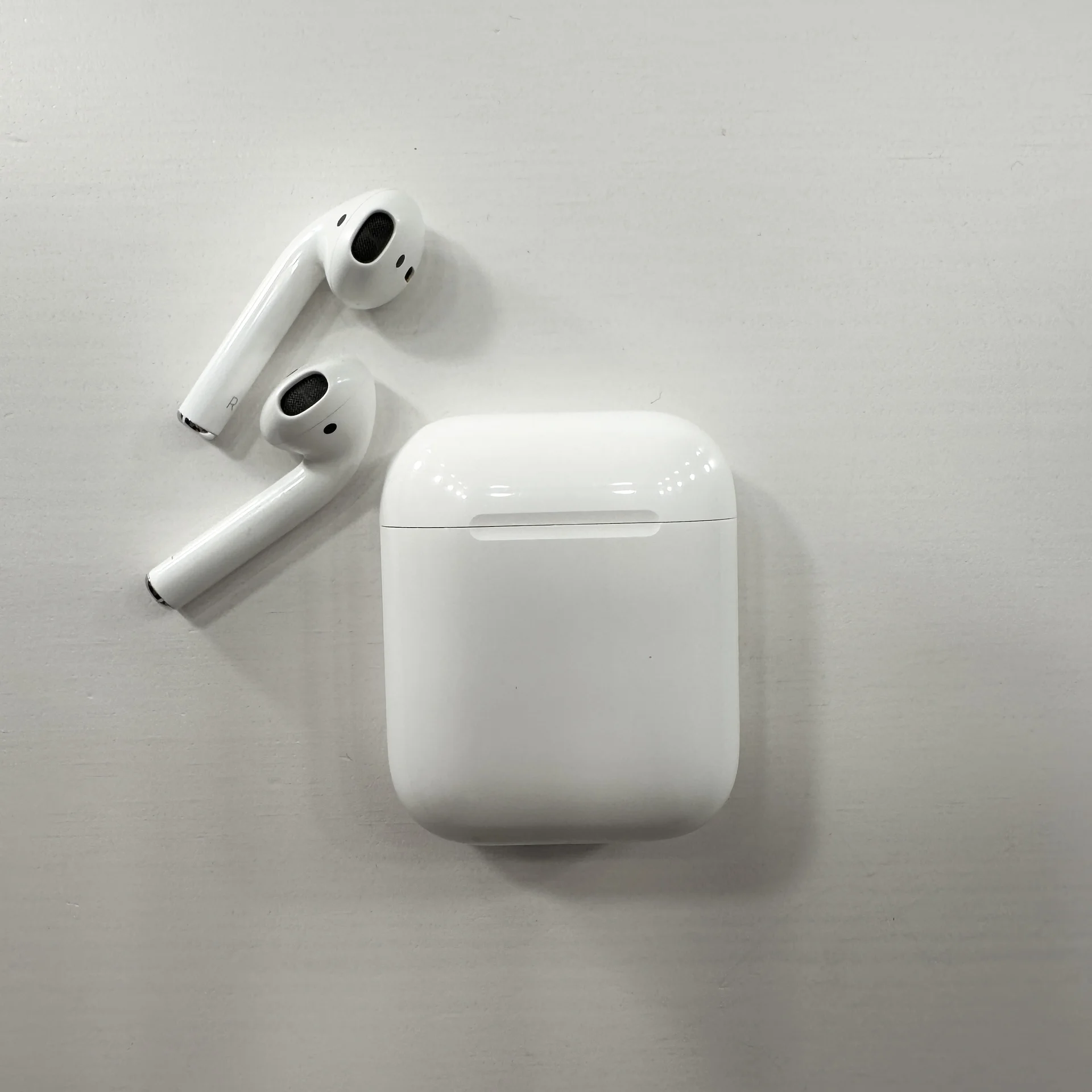 Наушники Apple AirPods 2 оригинал Ростест - миниатюра 2